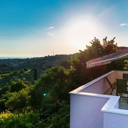 Bellavista Appartement Grožnjan
